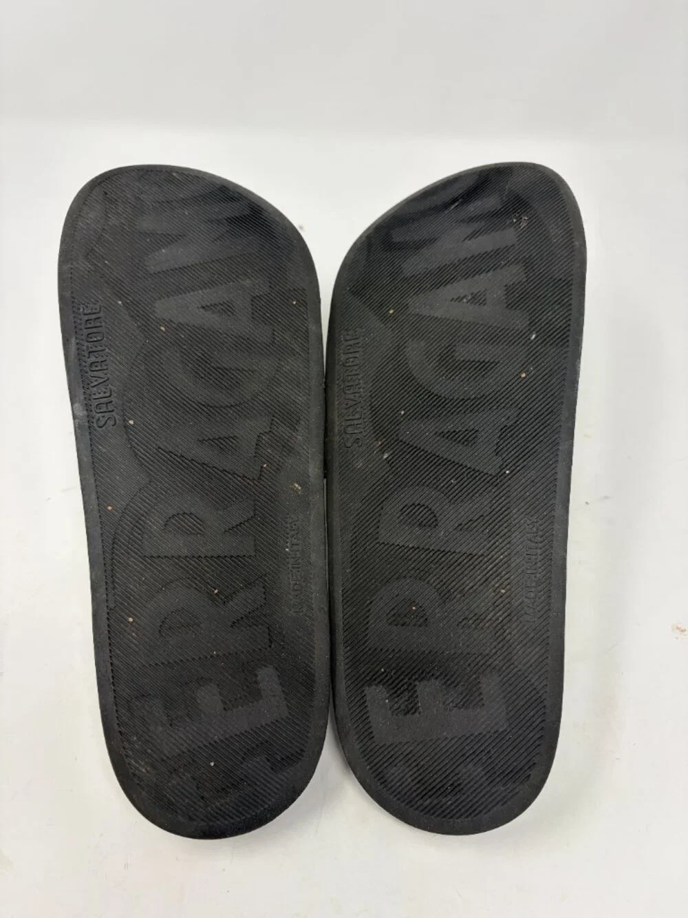Salvatore Ferragamo men's Groove 2 athletic slides 9 Gancini logo black sandals